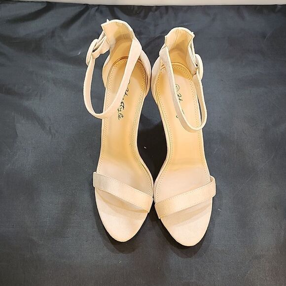 BRAND NEW HERSTYLE CHARMING- ANKLE STRAP ROUNDED BUCKLE OPEN TOE STILETTO HEEL - Picture 2 of 16